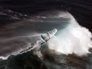 Обои Big Wave Windsurfing 320x240