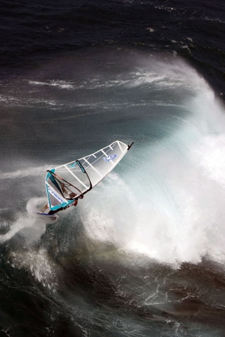 Fondo de pantalla Big Wave Windsurfing 320x480