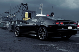 Chevrolet Camaro in Port Background for Android, iPhone and iPad