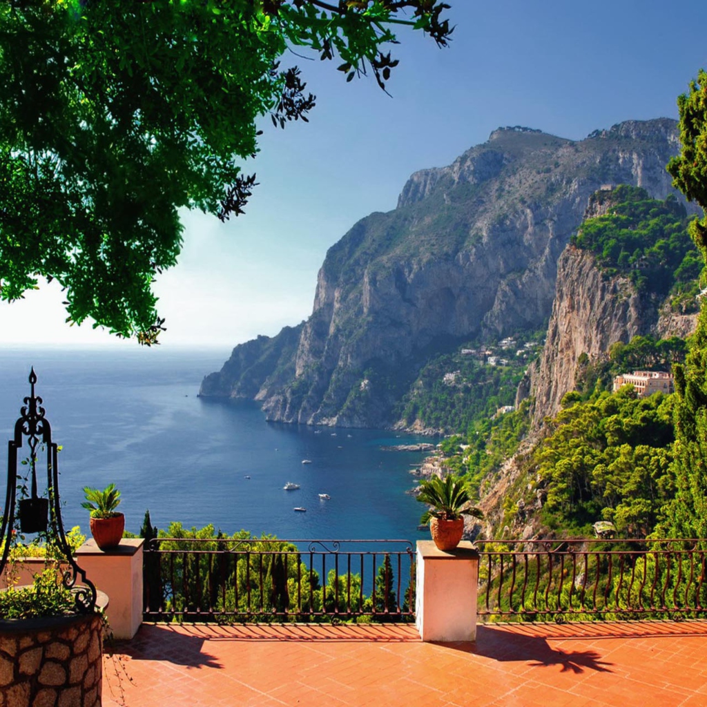 Das Capri Terrace View Wallpaper 1024x1024