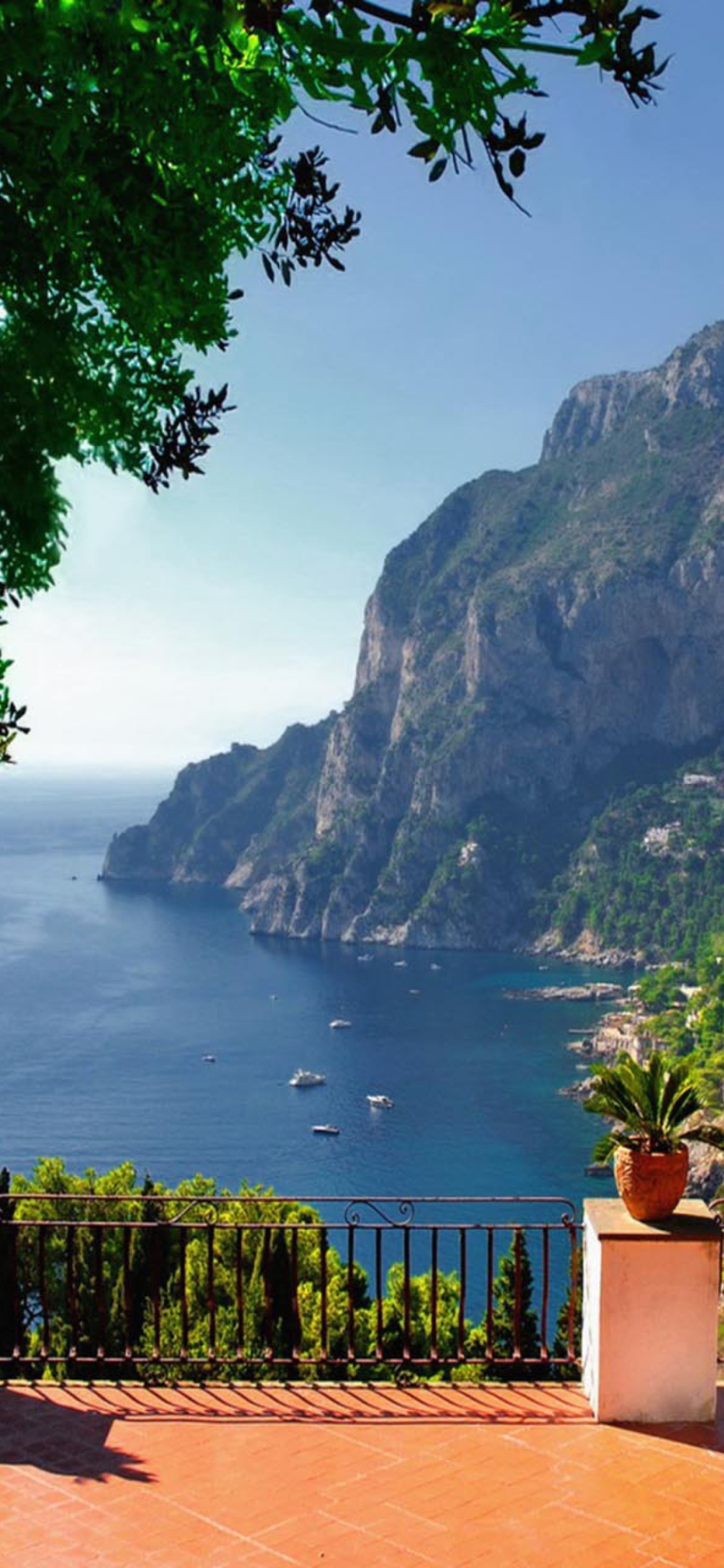 Das Capri Terrace View Wallpaper 1170x2532