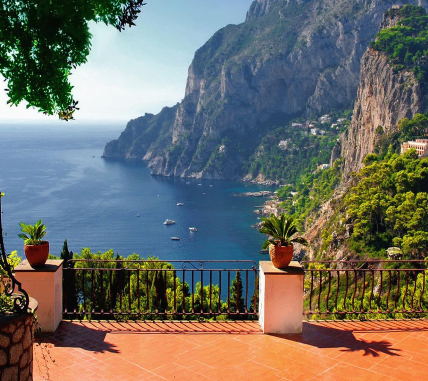 Das Capri Terrace View Wallpaper 1440x1280