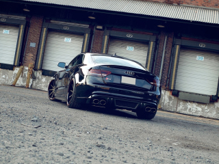 Das Audi S5 Wallpaper 320x240