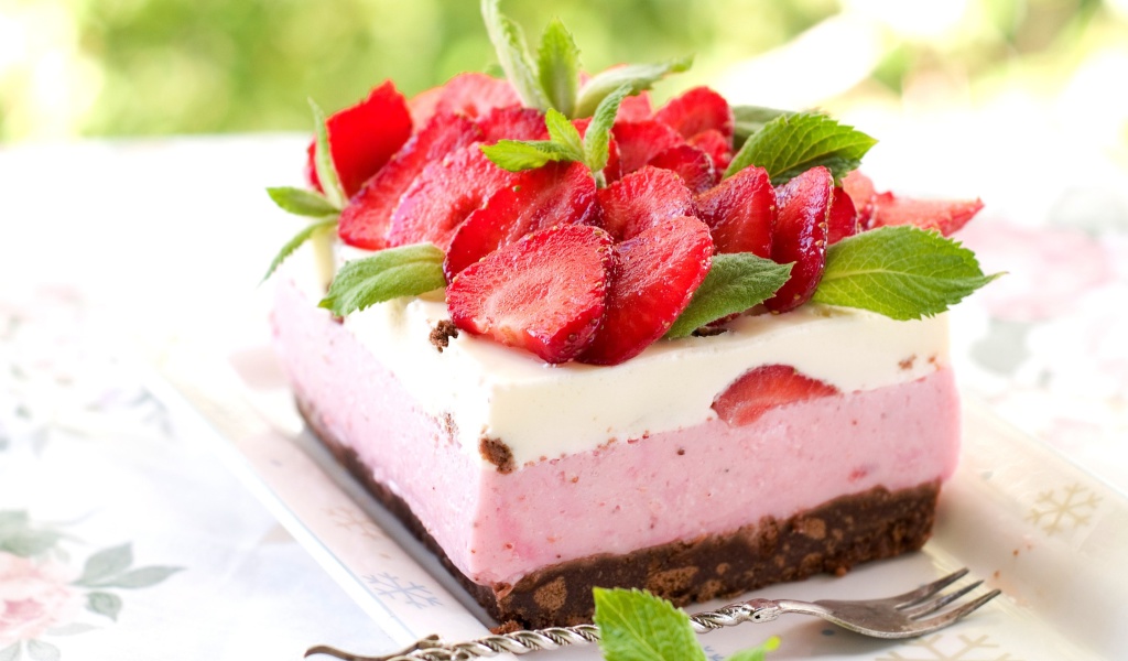 Das Strawberry cheesecake Wallpaper 1024x600