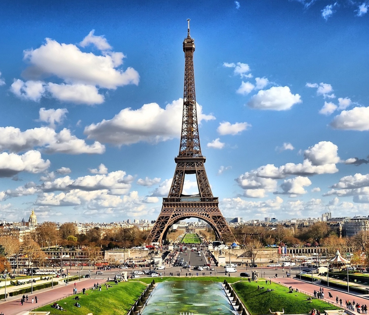 Eiffel Tower wallpaper 1200x1024