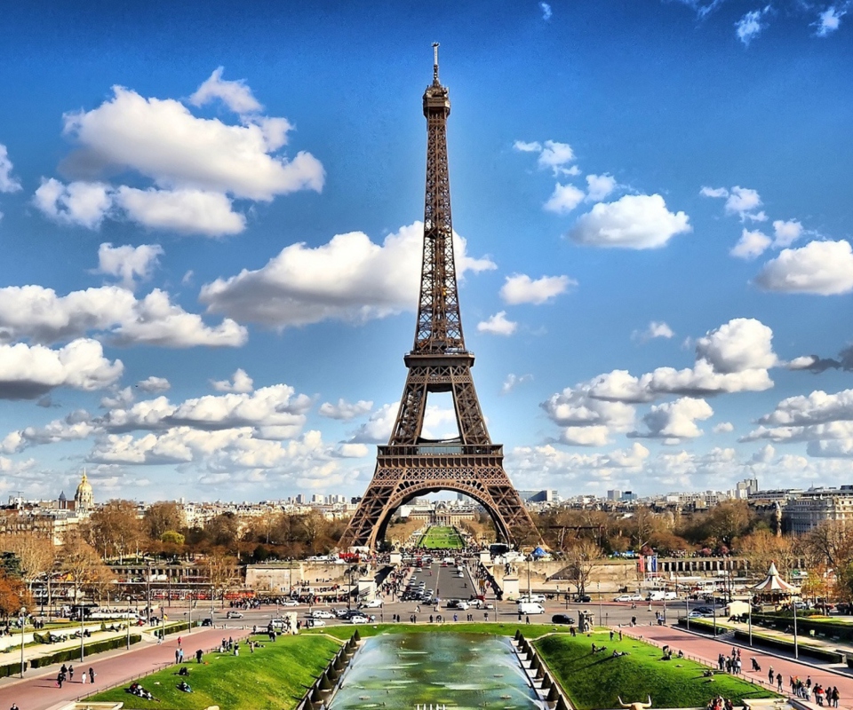 Das Eiffel Tower Wallpaper 960x800