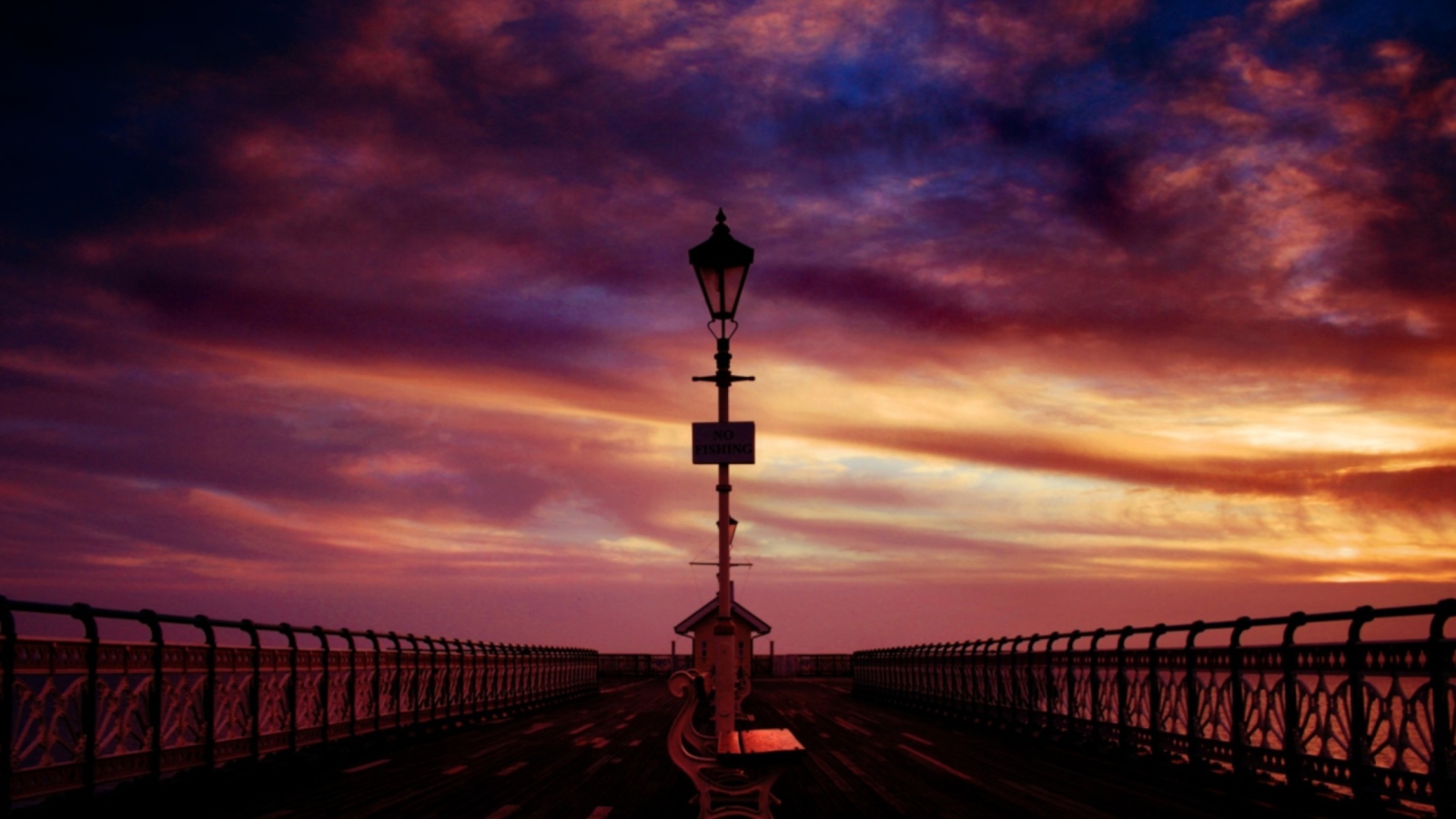 Pier Into The Dawn screenshot #1 1600x900