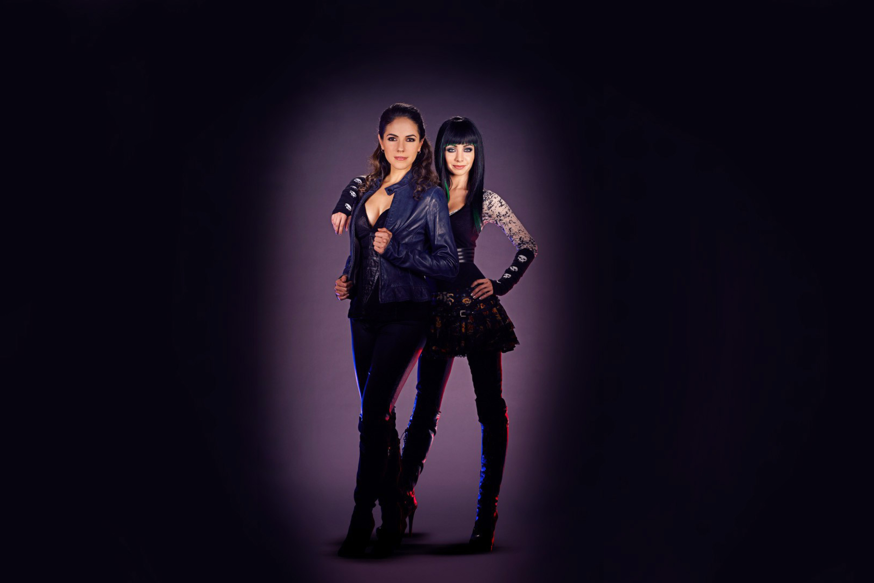 Das Lost Girl with Anna Silk and Ksenia Solo Wallpaper 2880x1920