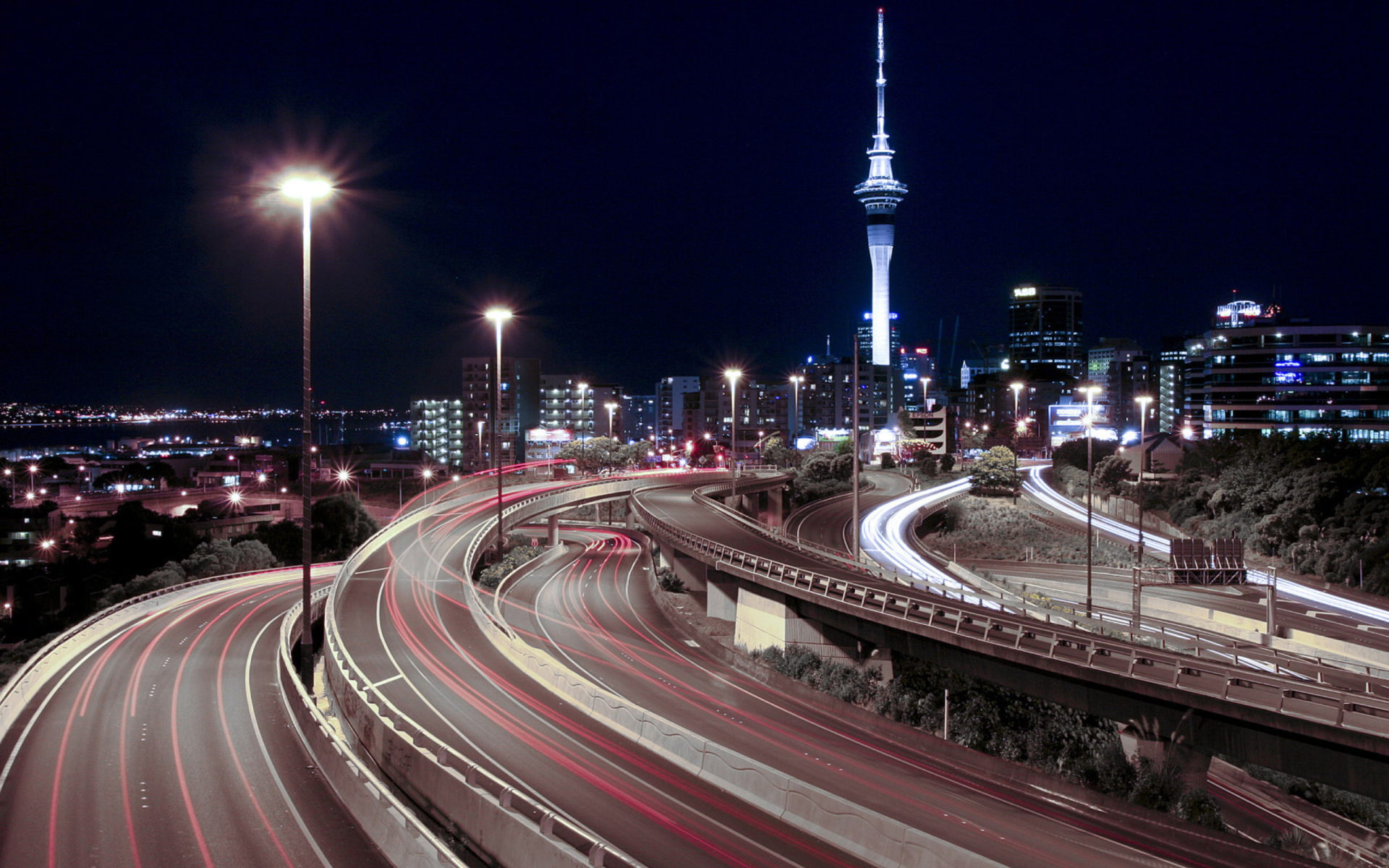 Sfondi Highways At Night 1920x1200