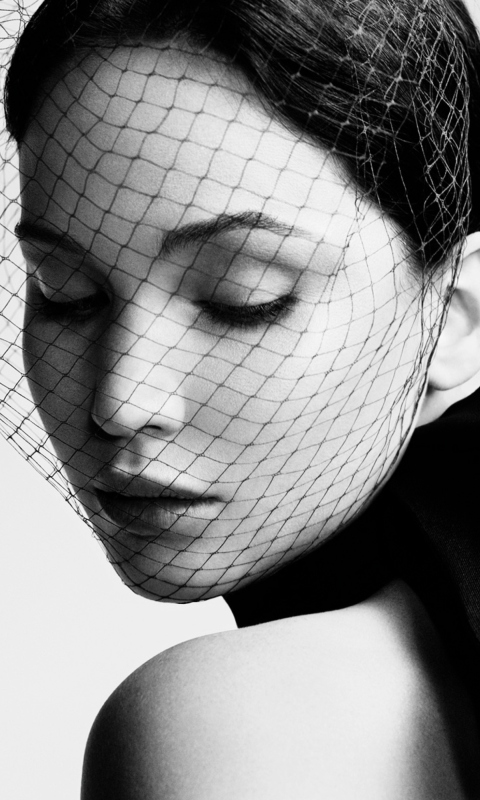 Jennifer Lawrence 2013 Black And White screenshot #1 480x800