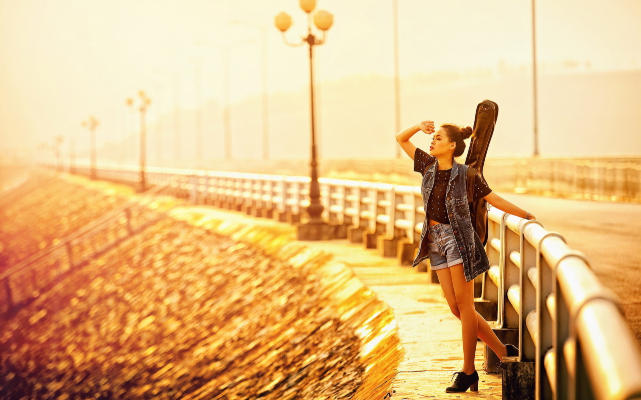 Girl With Guitar wallpaper 1280x800