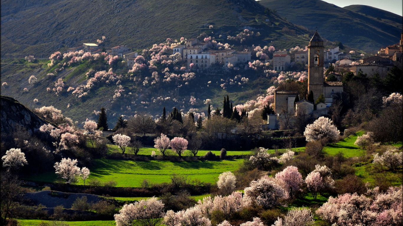 Italy In Bloom wallpaper 1366x768