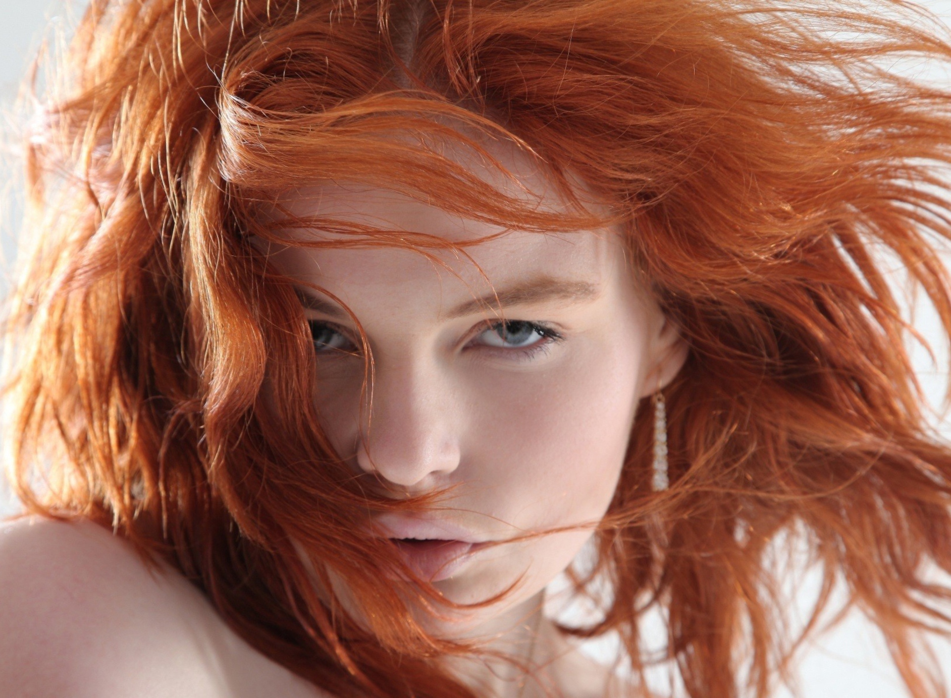 Redhead Model screenshot #1 1920x1408