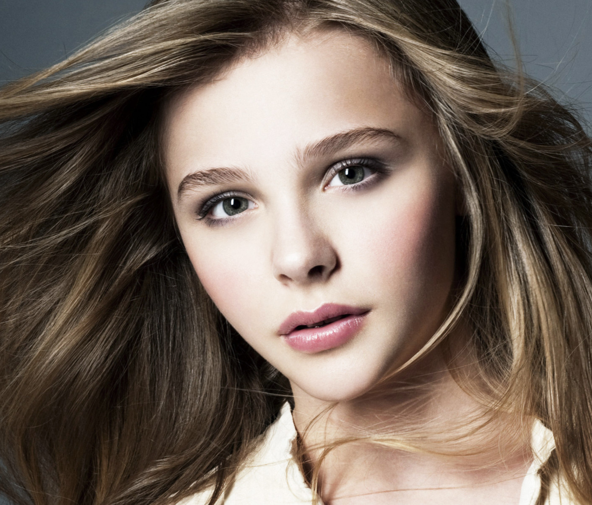 Chloe Grace Moretz wallpaper 1200x1024