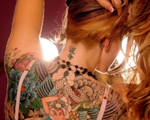 Tattooed Girl's Back wallpaper 220x176