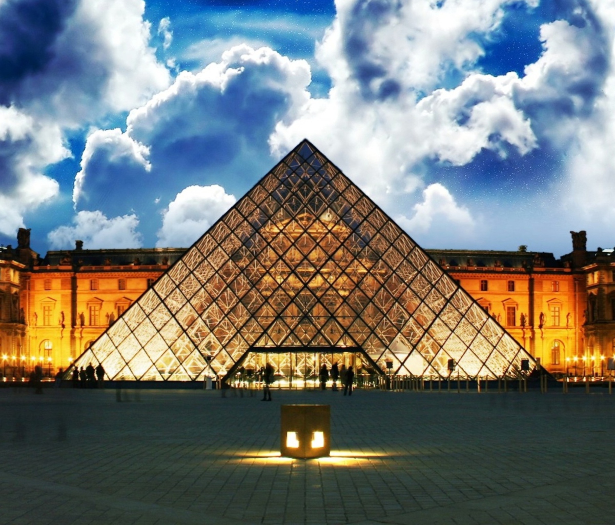 Das Louvre Museum Wallpaper 1200x1024