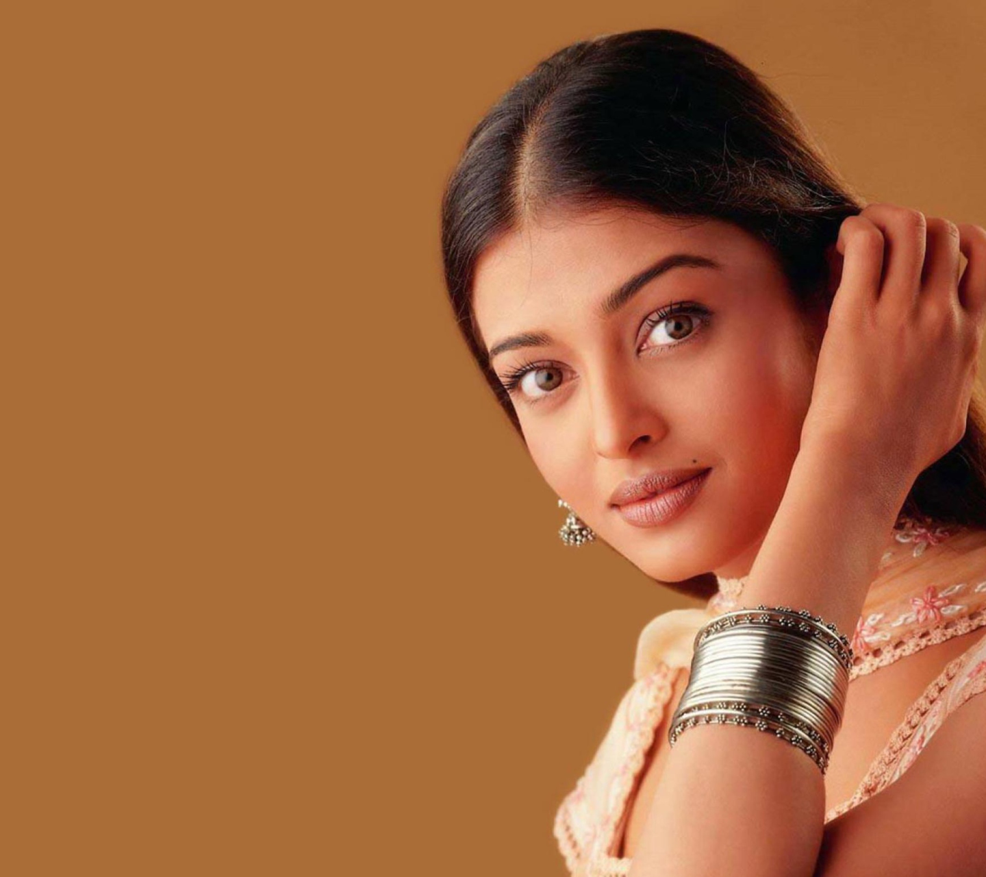 Обои Aishwarya Rai 1440x1280