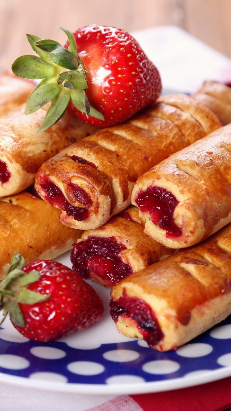 Das Pastry with Jam Wallpaper 750x1334