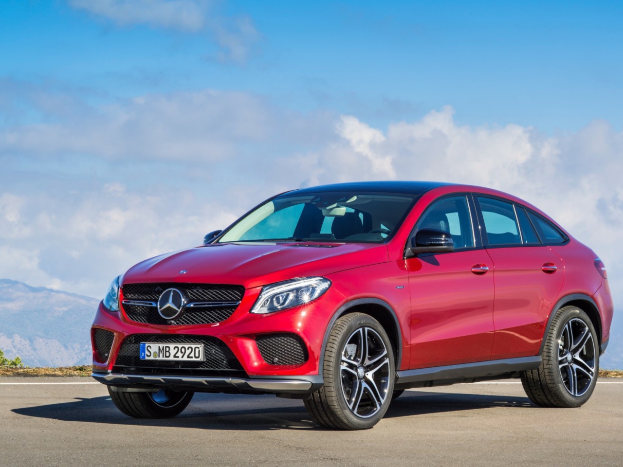 2016 Mercedes Benz GLE 450 AMG Red wallpaper 1280x960