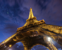 Fondo de pantalla Eiffel Tower 220x176