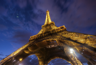 Free Eiffel Tower Picture for Android, iPhone and iPad
