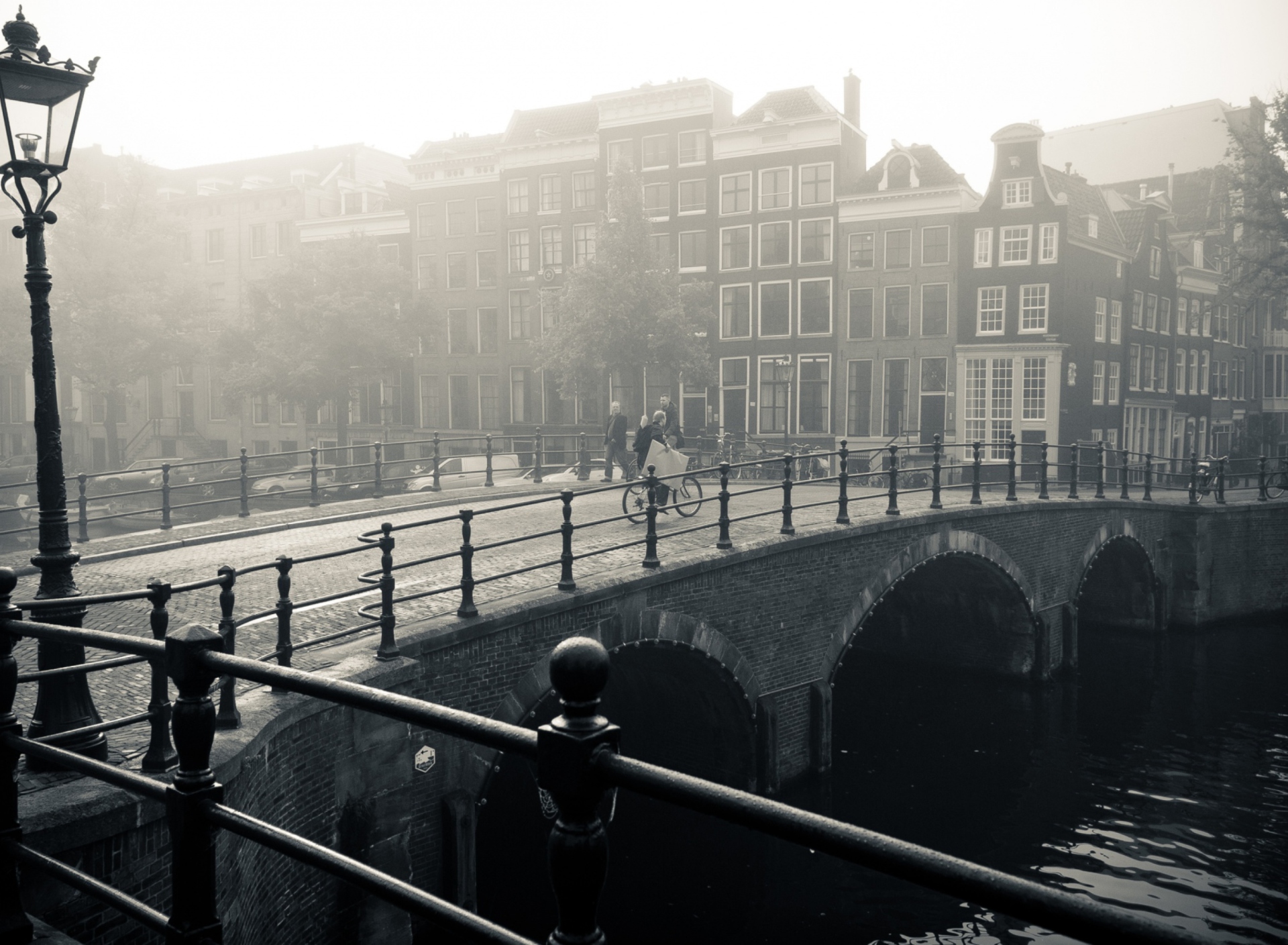 Misty Amsterdam wallpaper 1920x1408