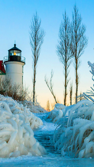 Sfondi Winter Frozen Lighthouses 360x640