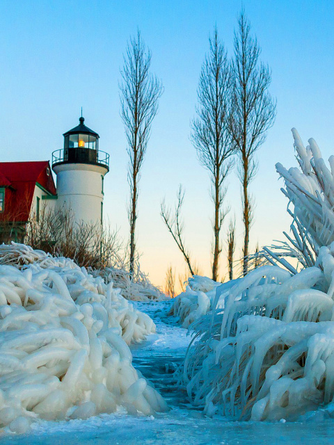 Das Winter Frozen Lighthouses Wallpaper 480x640
