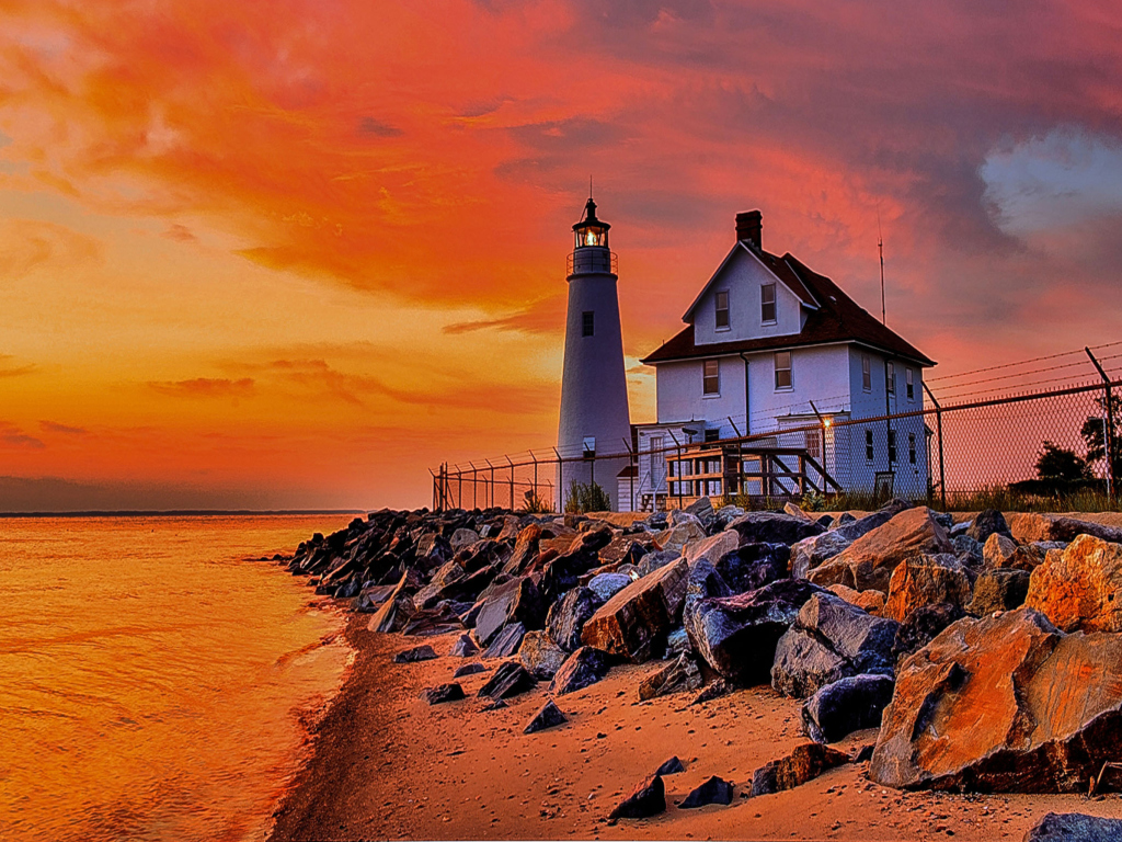 Fondo de pantalla Lighthouse In Michigan 1024x768