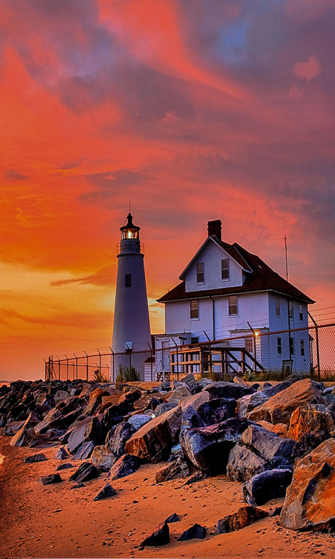 Обои Lighthouse In Michigan 480x800