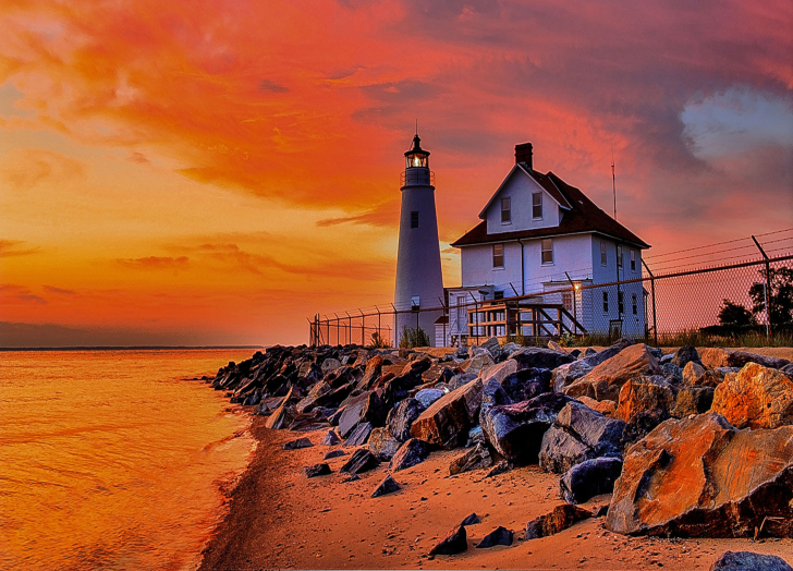 Das Lighthouse In Michigan Wallpaper