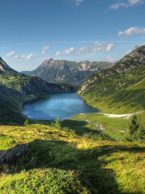 Sfondi Lake In Austria 480x640