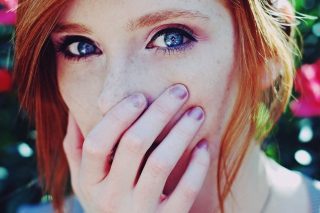 Blue Eyes And Freckles - Obrázkek zdarma pro Samsung Galaxy A3