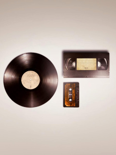 Fondo de pantalla Video cassette and Audio Cassette 240x320