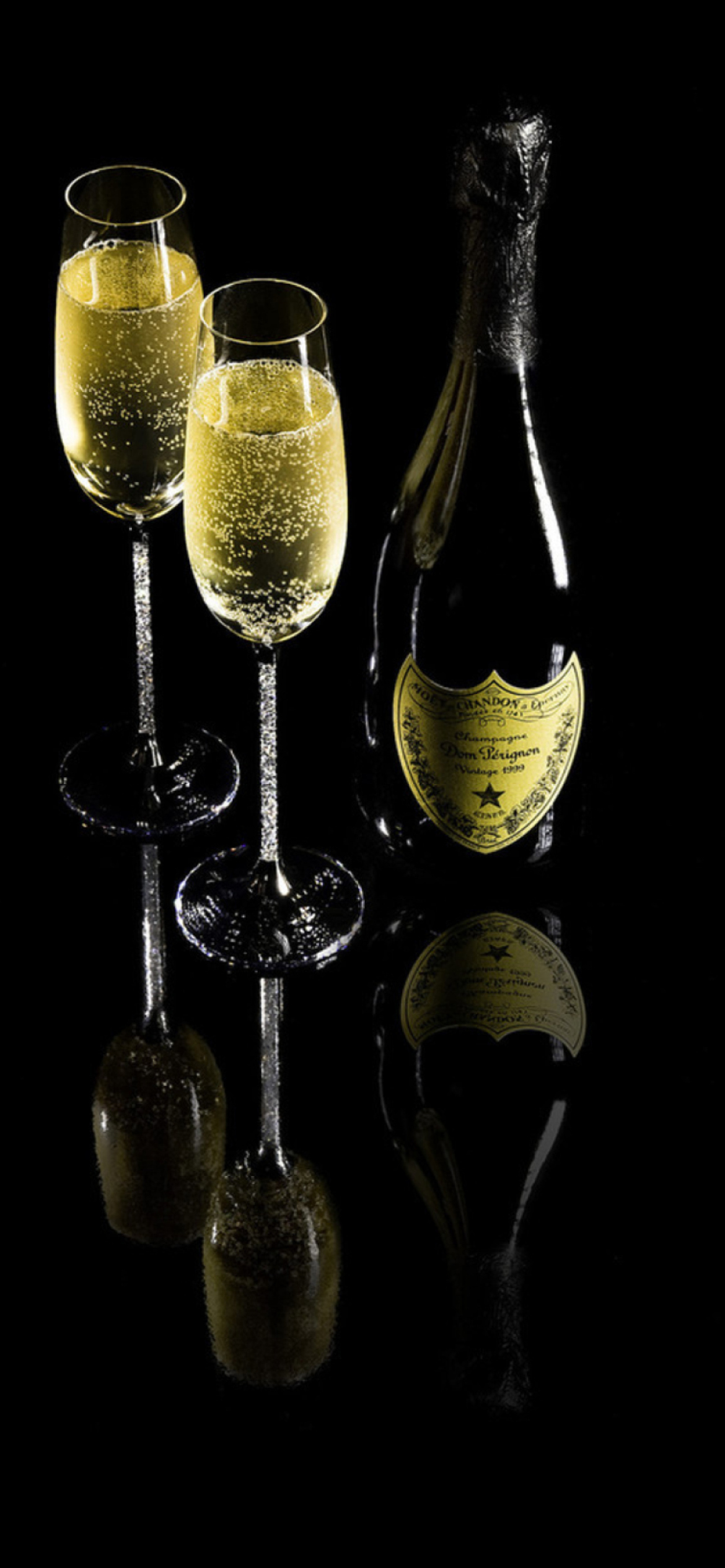 Das Dom Perignon Champagne Wallpaper 1170x2532