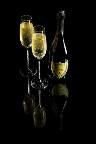 Das Dom Perignon Champagne Wallpaper 320x480