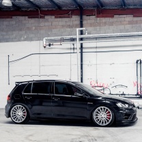 Das Volkswagen Golf R 2 0T Vossen Wheels Wallpaper 208x208