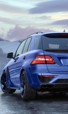 Das 2012 Mercedes Benz ML63 AMG Wallpaper 240x400