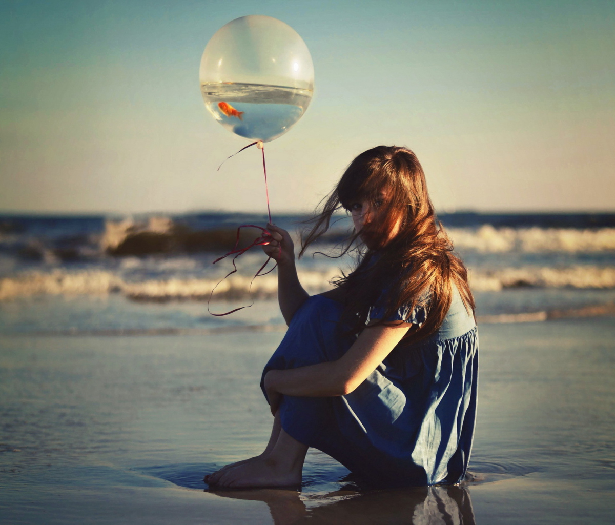 Girl With Balloon On Beach wallpaper 1200x1024