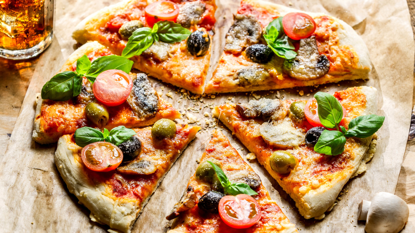 Screenshot №1 pro téma Pizza with olives 1366x768