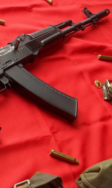 Sfondi AK47 Assault Rifle and USSR Flag 480x800