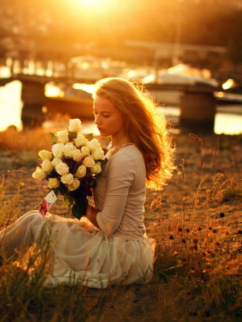 Pretty Girl With White Roses Bouquet screenshot #1 480x640