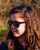 Sfondi Girl In Sunglasses 128x160