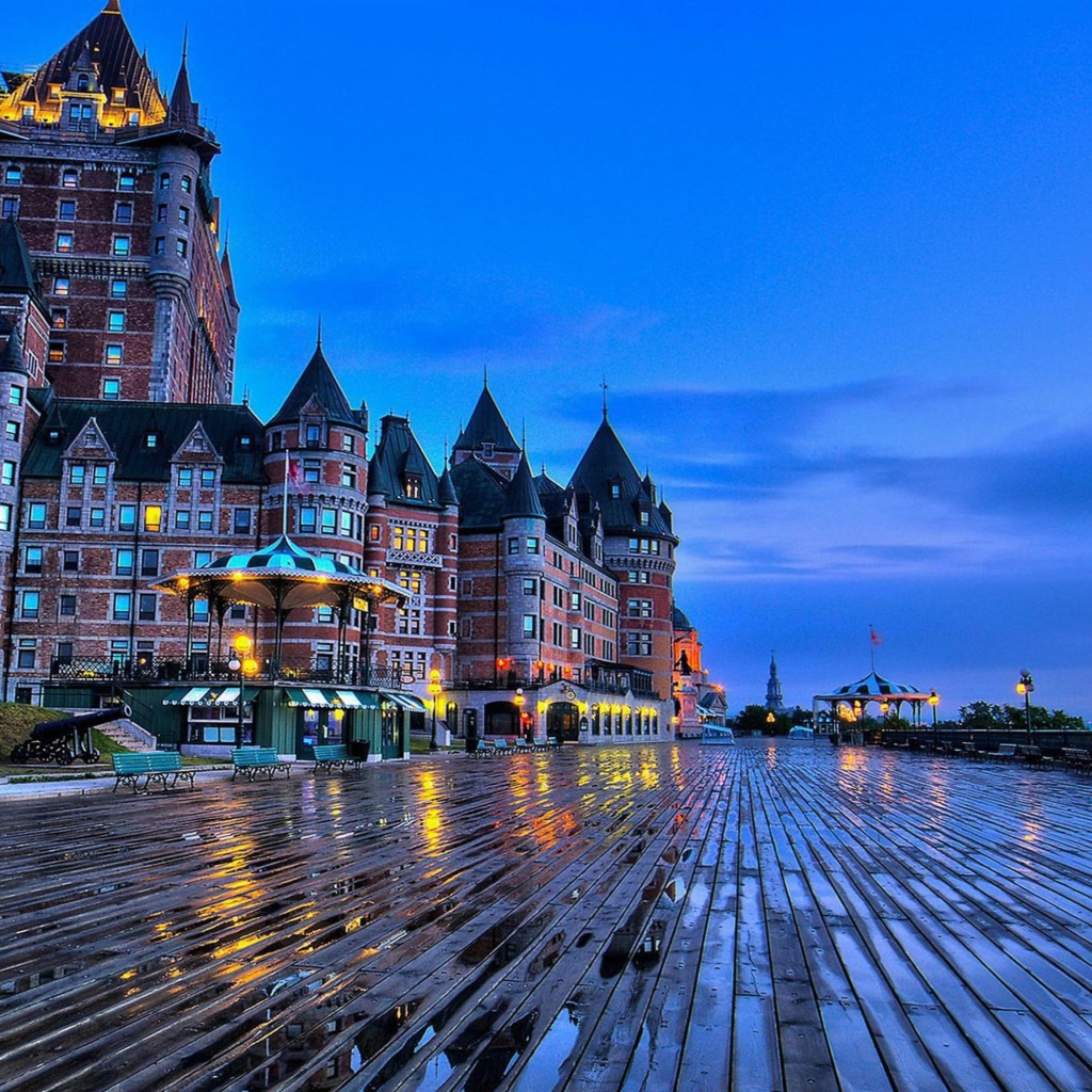 Обои Château Frontenac - Grand Hotel in Quebec 1024x1024
