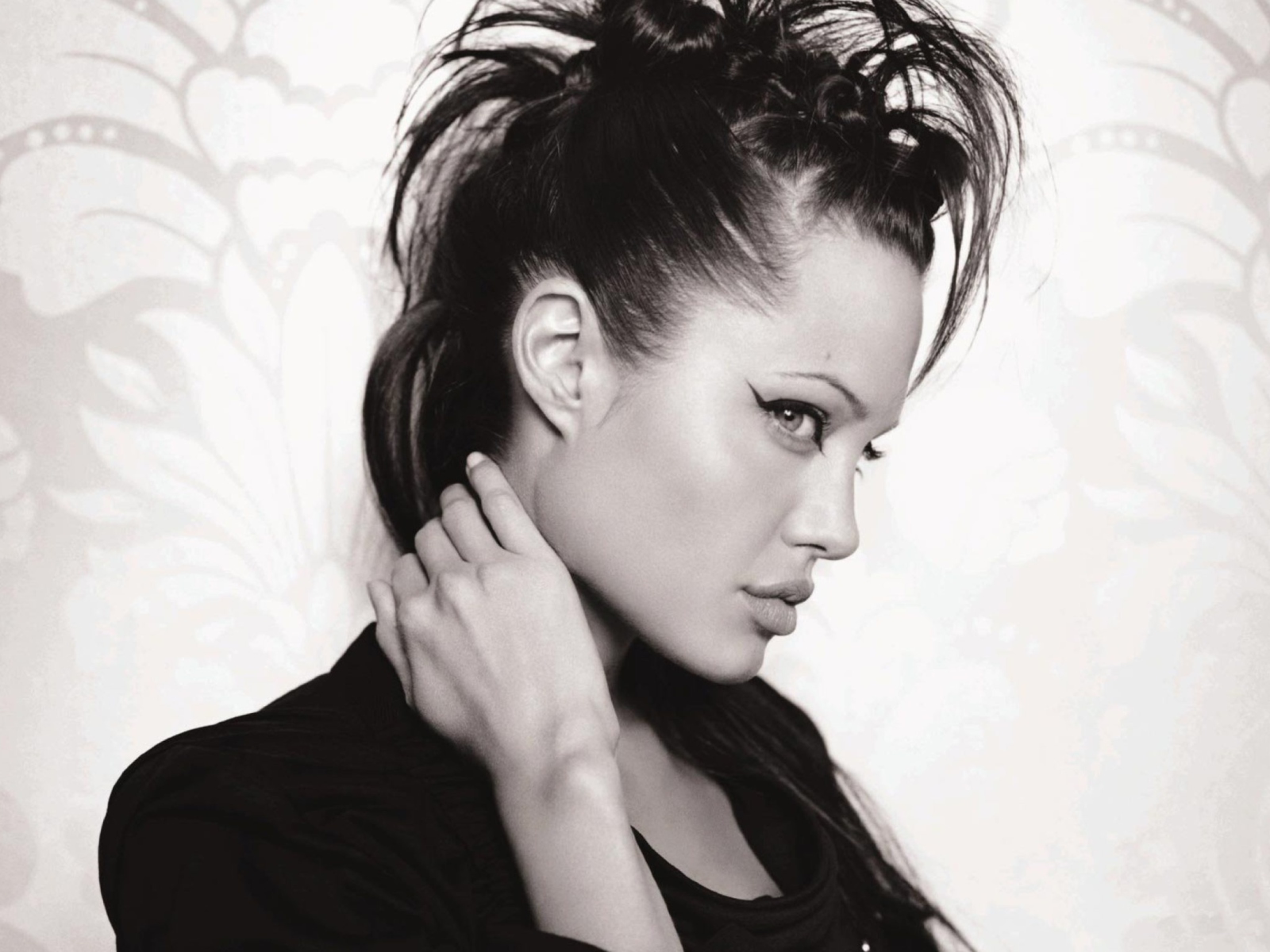 Screenshot №1 pro téma Angelina Jolie 1600x1200