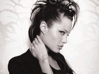 Das Angelina Jolie Wallpaper 320x240