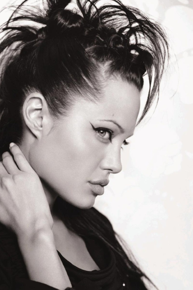 Fondo de pantalla Angelina Jolie 640x960