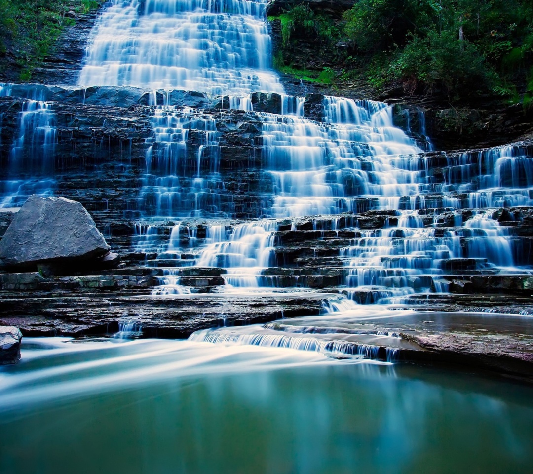 Das Albion Falls cascade waterfall in Hamilton, Ontario, Canada Wallpaper 1080x960