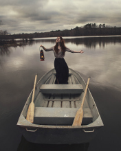 Girl In Boat With Candle screenshot #1 176x220