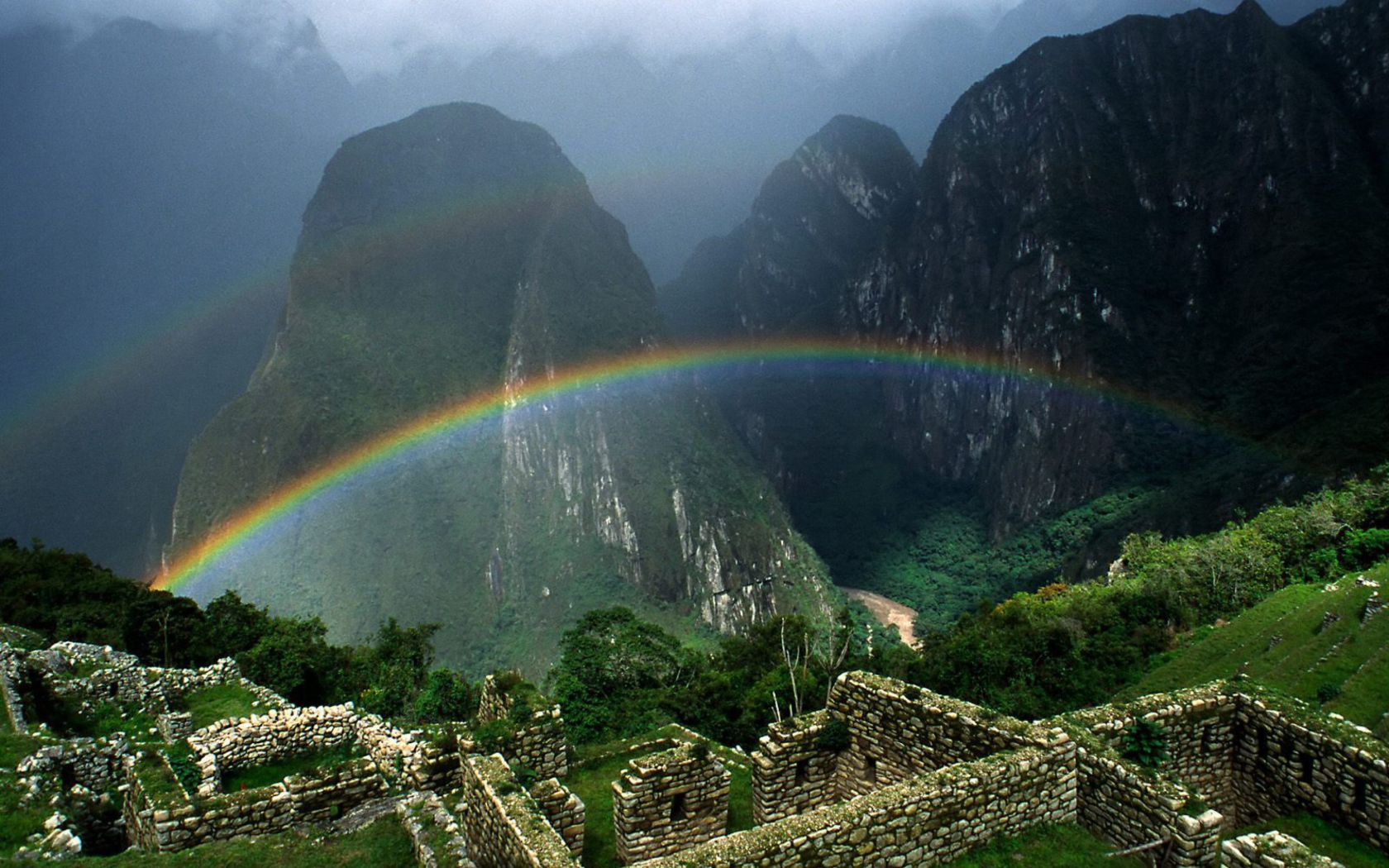 Das Rainbow Over Machu Picchu Wallpaper 1680x1050